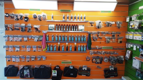 montpellier nettoyant contact electronique mosse air sec bombe cable antenne audio video jack rca cinch